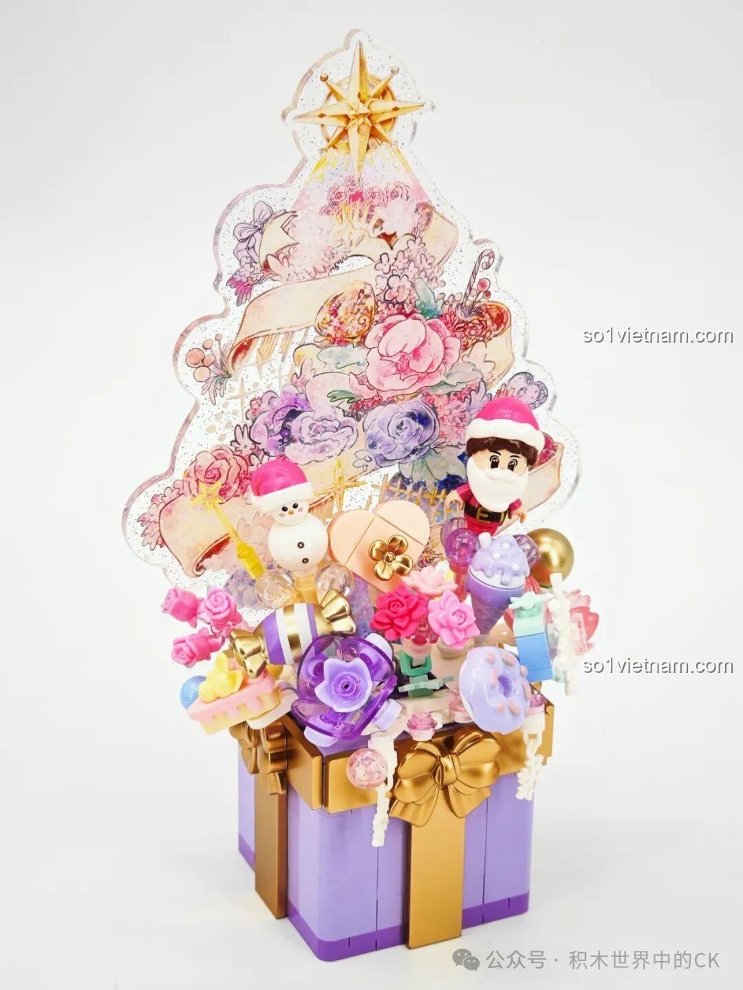 Mô hình đồ chơi lắp ráp SEMBO 605042 Present of Love đã hoàn thiện, bật đèn, nhìn từ phía trước, nổi bật cây thông và các chi tiết.