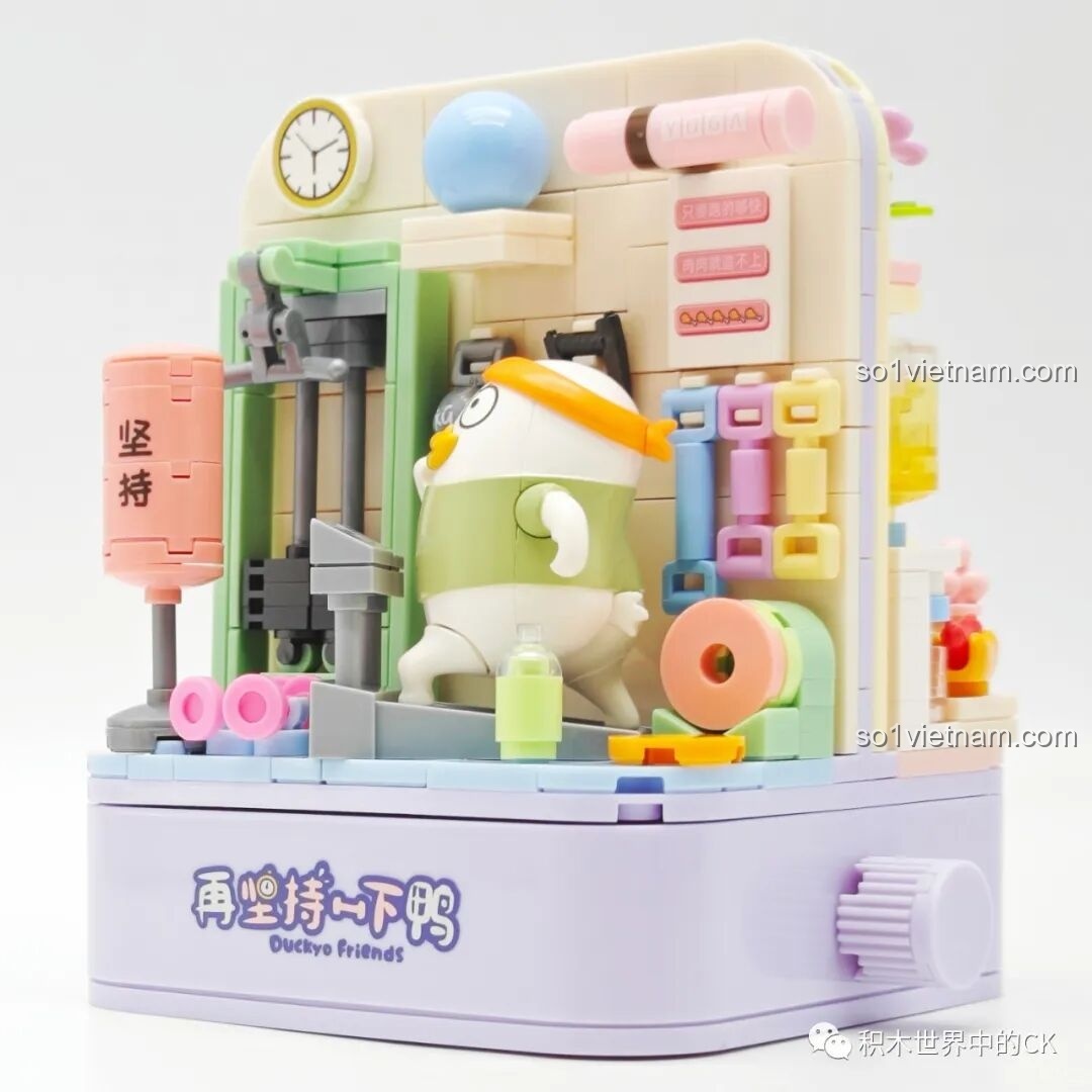 Góc nhìn từ bên phải của mô hình Vịt Duckyo Sembo 612017 mặt tập gym, cho thấy sự sắp xếp chi tiết.