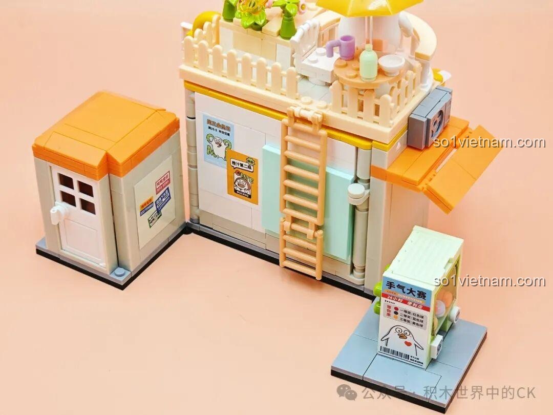 Mô hình hoàn chỉnh bộ lắp ghép Sembo 612019 Trạm Chuyển Phát Nhanh từ phía trước, chú Vịt Lưu Nhỏ shipper, chi tiết đẹp