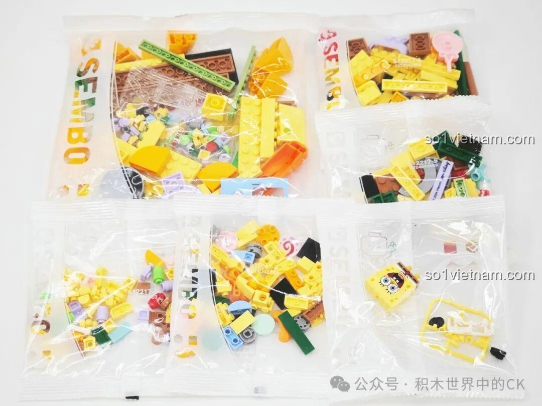 Ảnh 5: Các túi linh kiện bên trong bộ lắp ghép Sembo 612217 Xe Bán Hamburger SpongeBob, sắp xếp gọn gàng, dễ dàng cho bé bắt đầu.