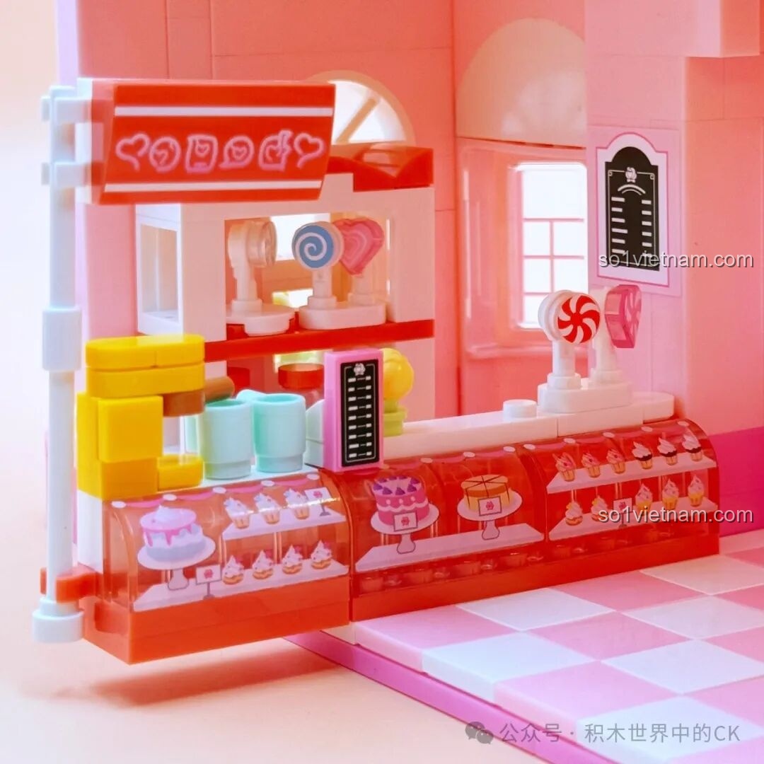 Chi tiết nội thất tầng trên của bộ SEMBO 616208 Tiệm Bánh Hoa Hồng Tình Yêu