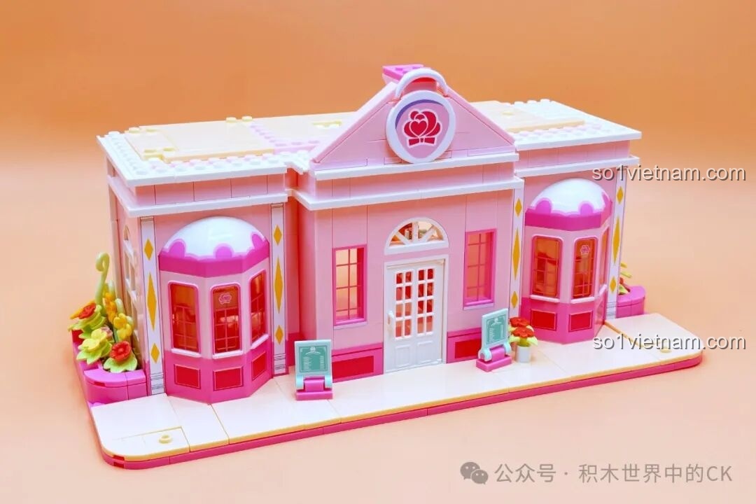 Phần ngoại thất hoàn thiện của tiệm bánh SEMBO 616208 Tiệm Bánh Hoa Hồng Tình Yêu