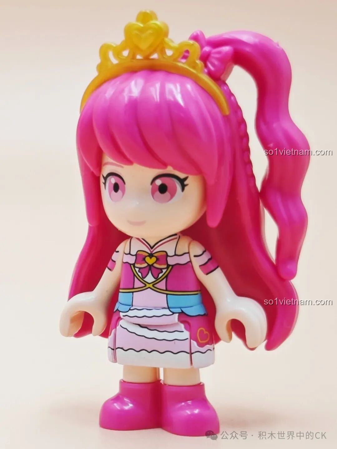 Chi tiết bàn trang điểm trong bộ SEMBO 616208 Tiệm Bánh Hoa Hồng Tình Yêu