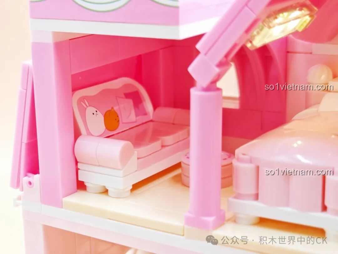 Minifigure Mông Khả trong bộ SEMBO 616208 Tiệm Bánh Hoa Hồng Tình Yêu