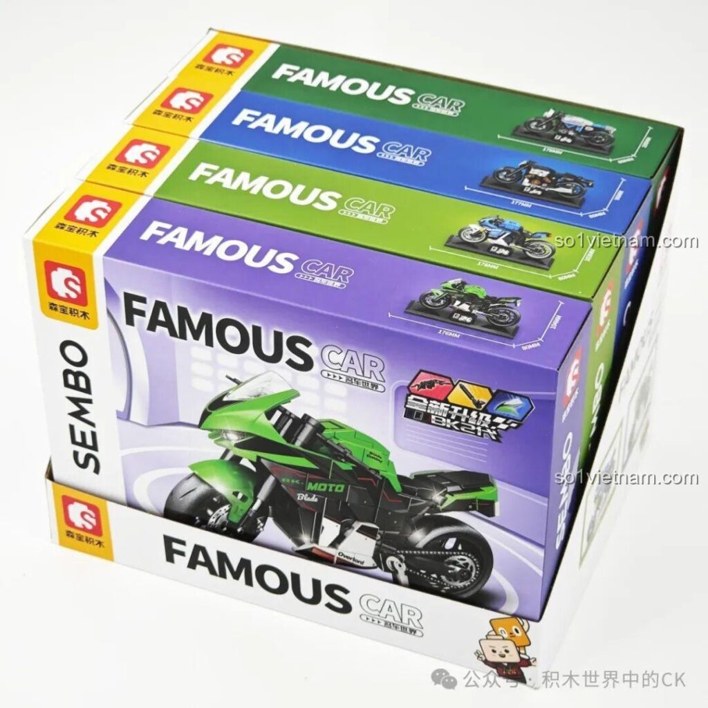 Bộ sưu tập 4 mô hình xe máy lắp ráp Sembo Famous Car, bao gồm Ducati Freedom 800 714536, Yamaha V-MAX, R1 và Kawasaki NINJA ZX-10R, đóng gói trong hộp đẹp mắt.