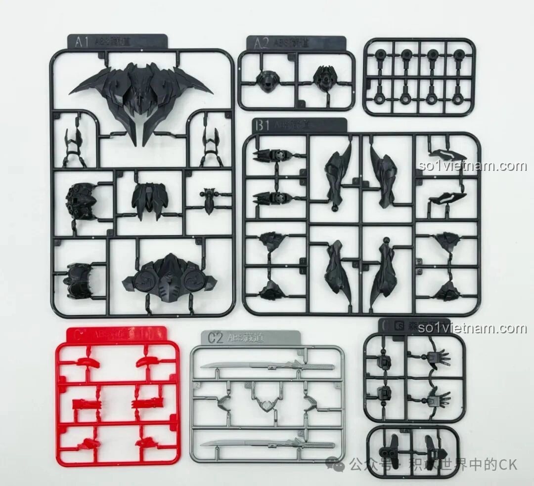 Mô hình robot SEMBO 900005 Chiêm Minh nhìn nghiêng trái, thể hiện chi tiết giáp và vũ khí.