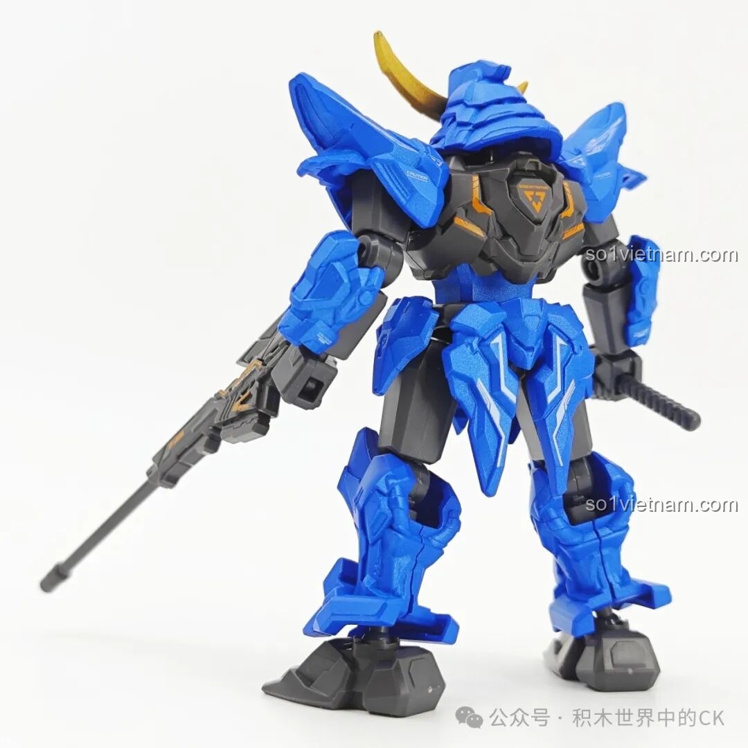 Mặt sau của robot 