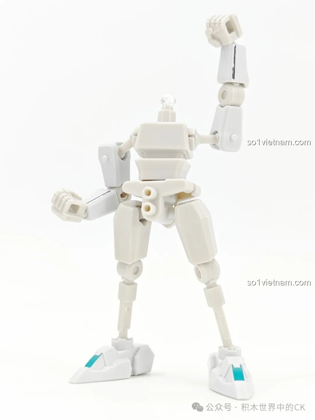 Lắp ráp phần thân của robot SEMBO Anh Hùng Tiên Tổ Hiệu Ứng.