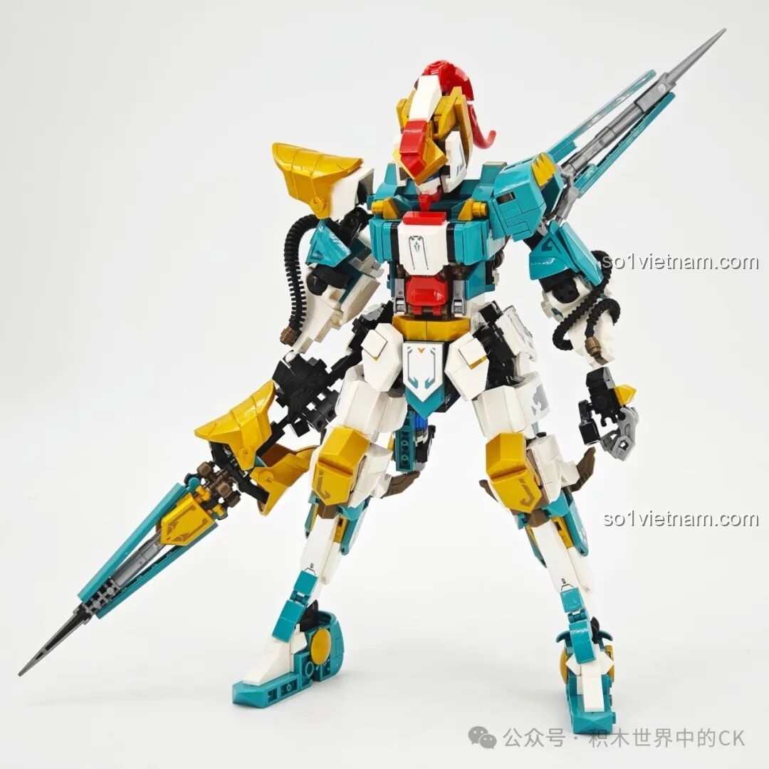 Mô hình Sembo Block 103395 Robot Mã Siêu tạo dáng nghiêng, thể hiện chi tiết giáp trụ.