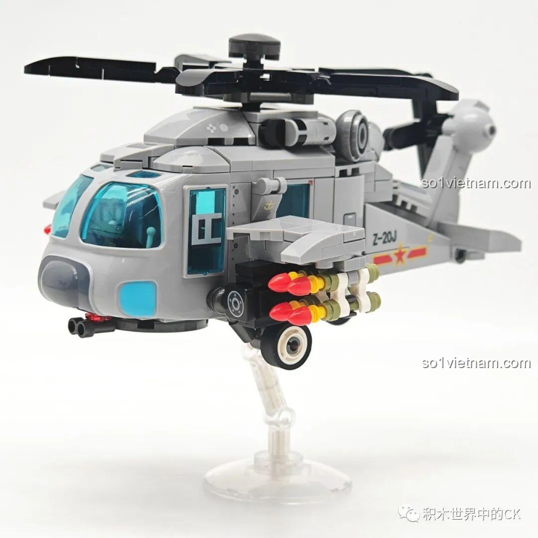 Mô hình đồ chơi lắp ráp Sembo Block Trực thăng Trực-20 202218 từ góc nhìn khác, thể hiện sự mạnh mẽ.