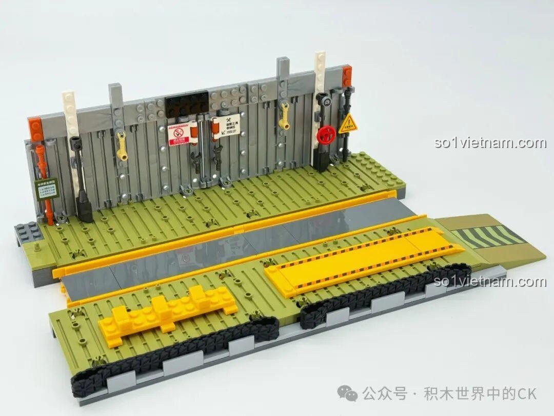 Quá trình lắp ráp nền móng của Xưởng Lắp Ráp Xe Tăng Chiến Đấu Chủ Lực ZTZ-99A Sembo Block, bước đầu tiên để xây dựng xưởng.