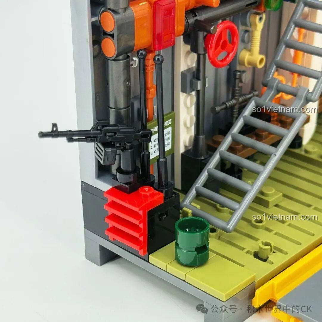 Chiếc xe tăng chiến đấu chủ lực ZTZ-99A Sembo Block đã hoàn thiện, đặt trên dây chuyền lắp ráp trong xưởng.