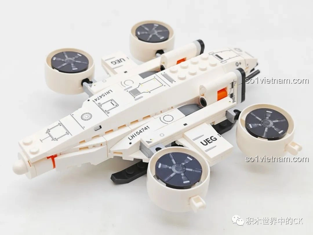 Toàn bộ 8 minifigure từ bộ lắp ghép SEMBO Lưu Lạc Địa Cầu 2 (107106-107109), bao gồm phi hành gia, nhân vật và lính.