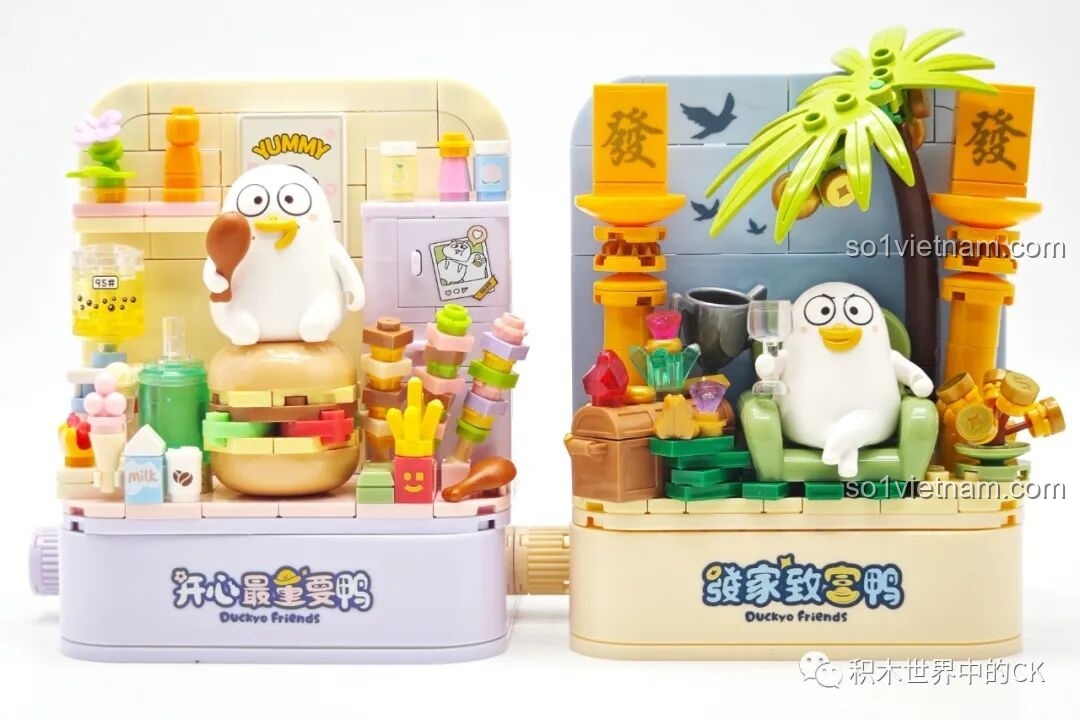 Hai bộ mô hình Vịt Duckyo Sembo 612016 và 612017 hoàn chỉnh, đặt cạnh nhau, hiển thị mặt lao động và tập gym.