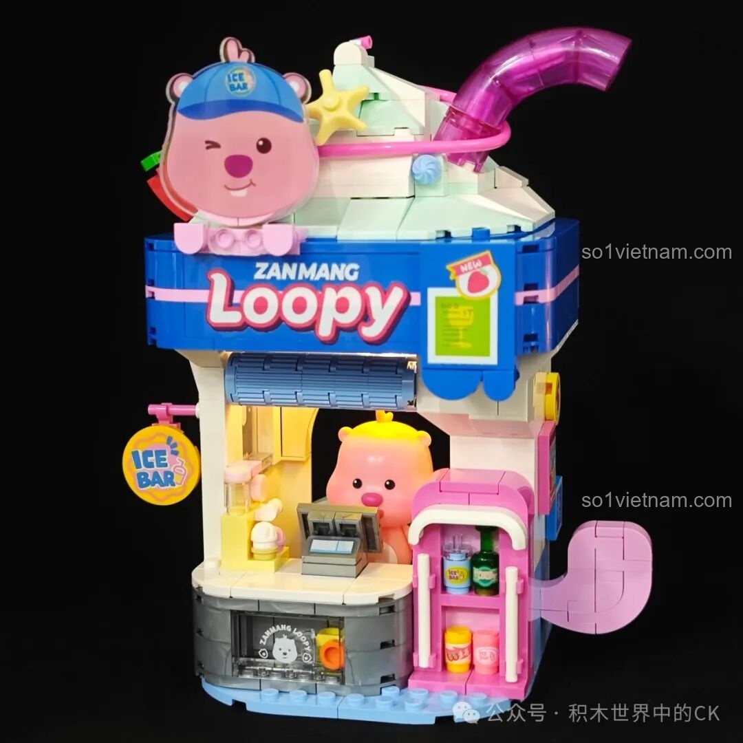 Mô hình phòng tắm Loopy TC2328 khi bật đèn LED vào buổi tối, tạo ra một không gian ấm cúng và lung linh.