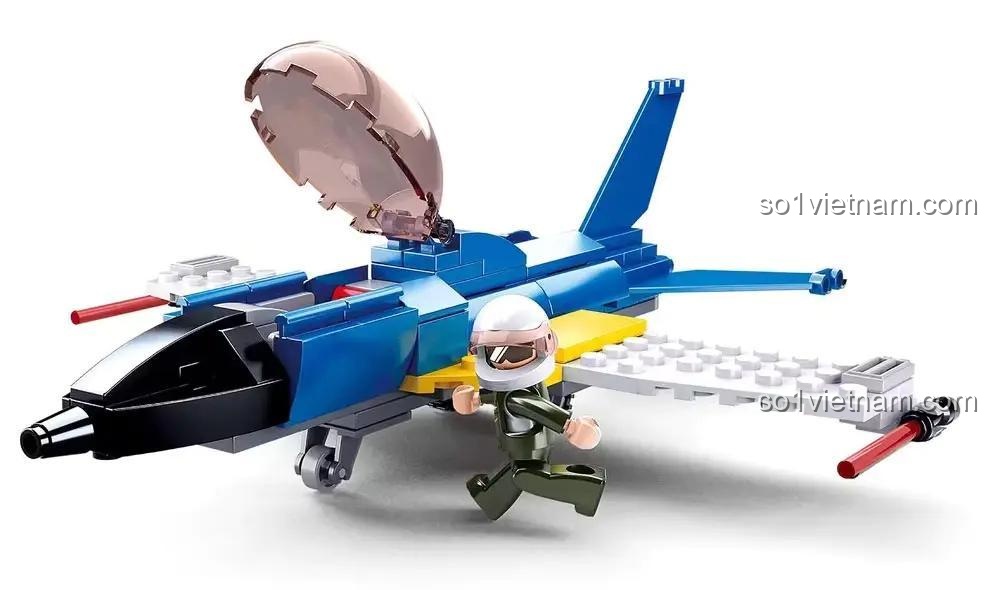 Máy bay phản lực Sluban M38-B0667C với khoang lái mở