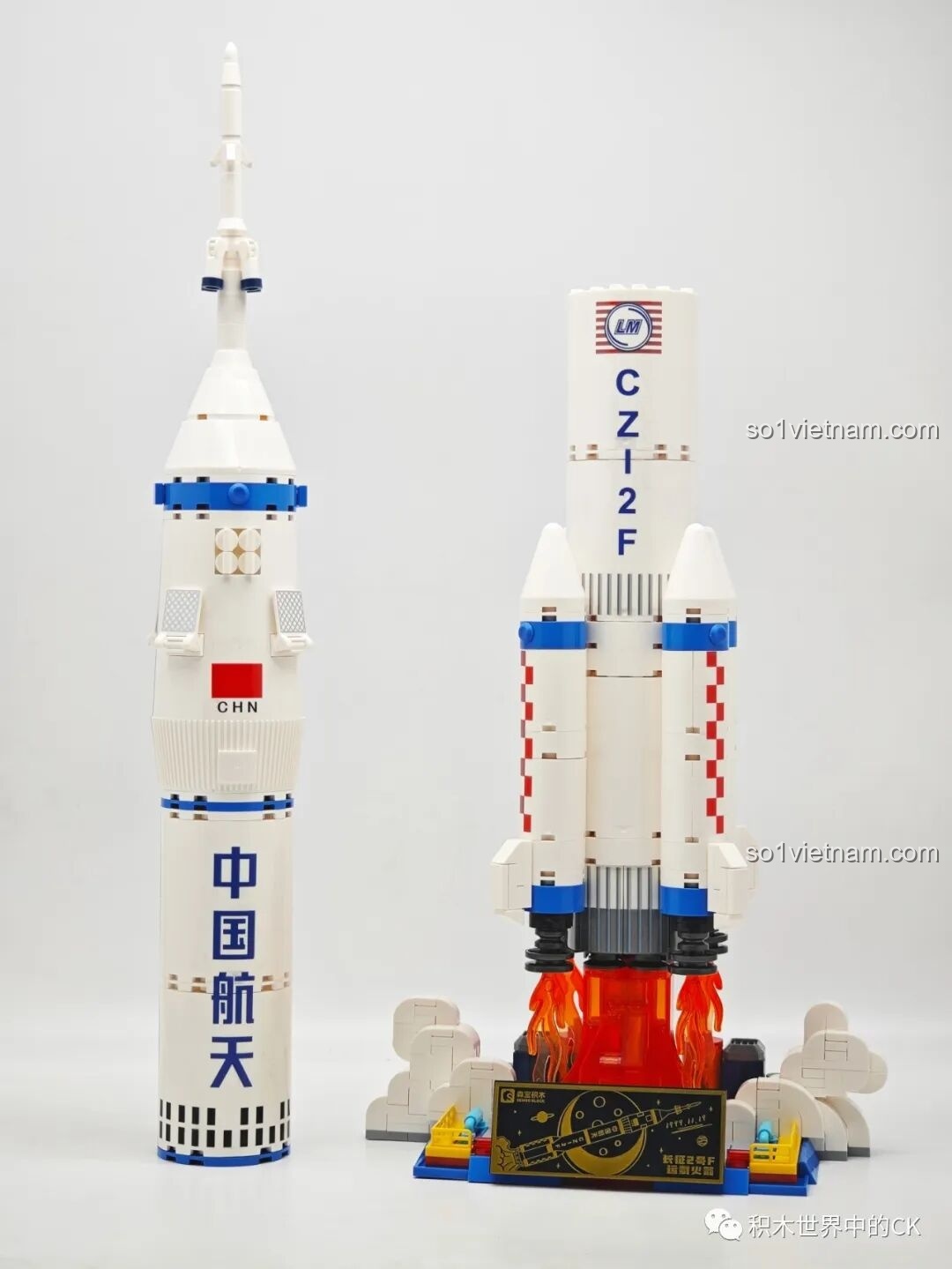 Mô hình tên lửa Sembo 203366 được tách thành các tầng khác nhau, cho thấy cấu trúc bên trong của sản phẩm.