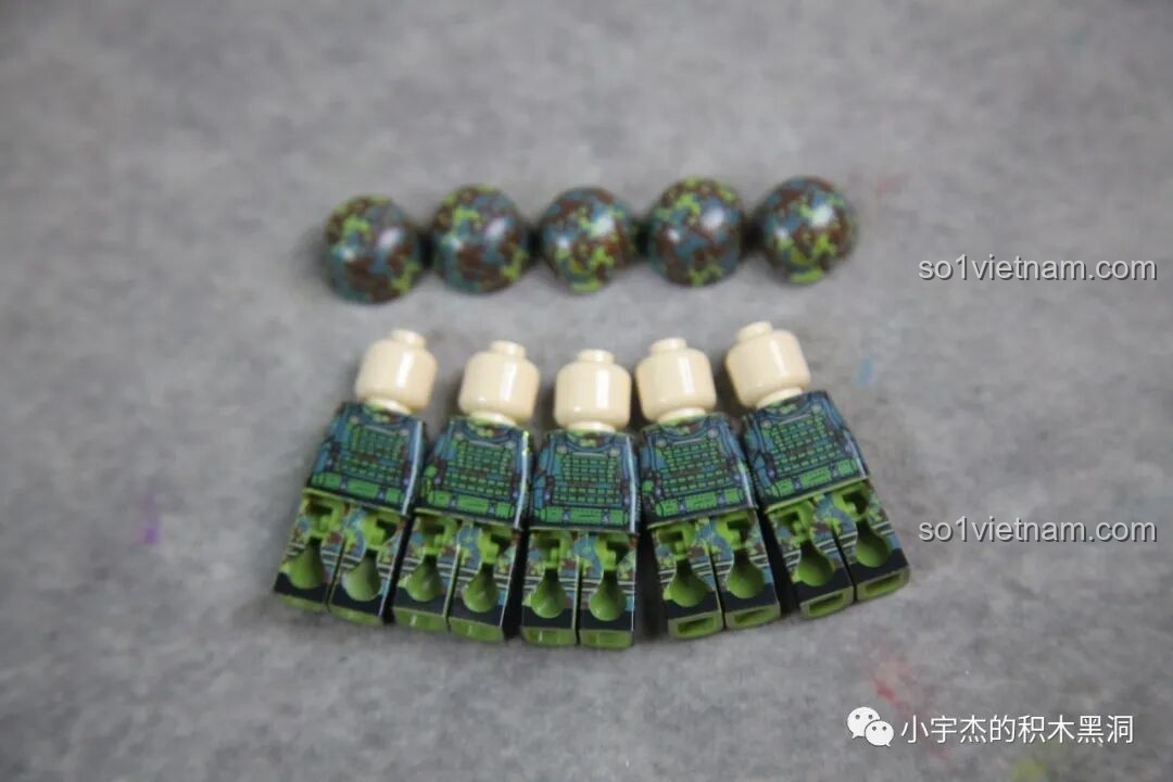 So sánh kích thước và thiết kế giữa mô hình xe tăng T-34 Panlos 632012 và xe tăng M60 Magach.