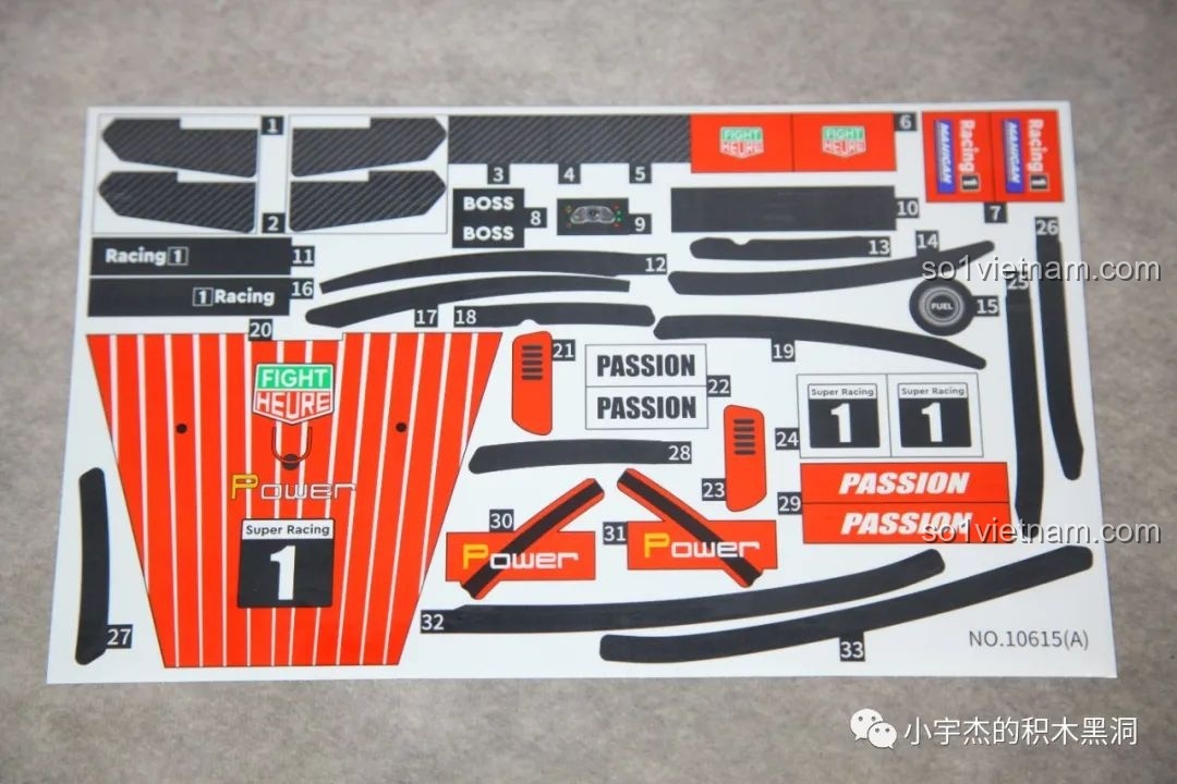 Sticker logo xe Porsche đi kèm bộ lắp ráp 963 GULY