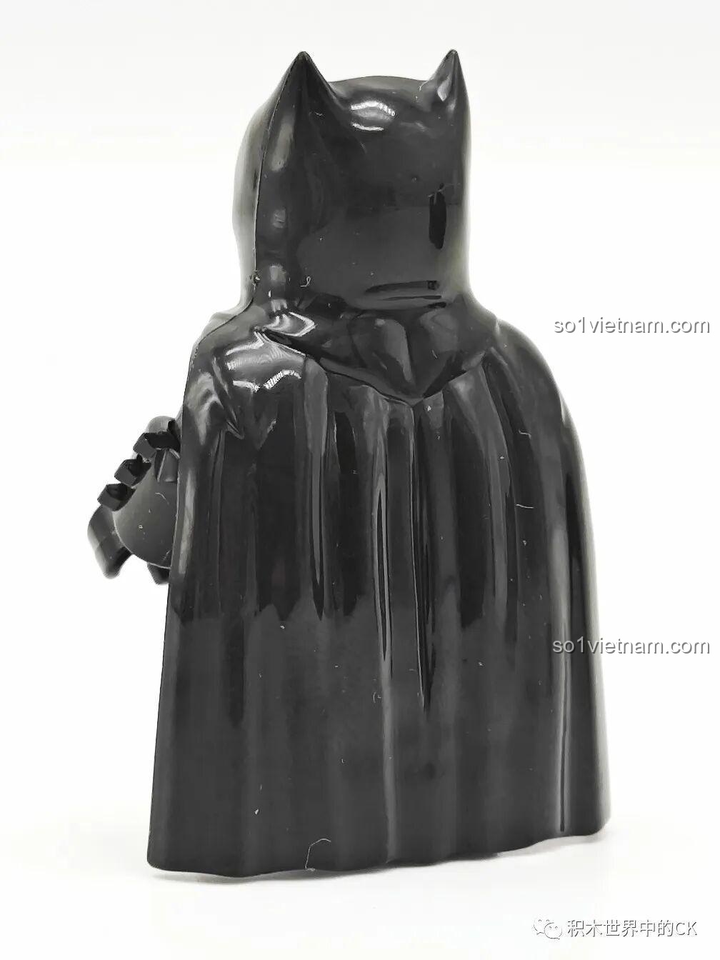 Chi tiết mặt sau của nhân vật Supergirl trong bộ G0123