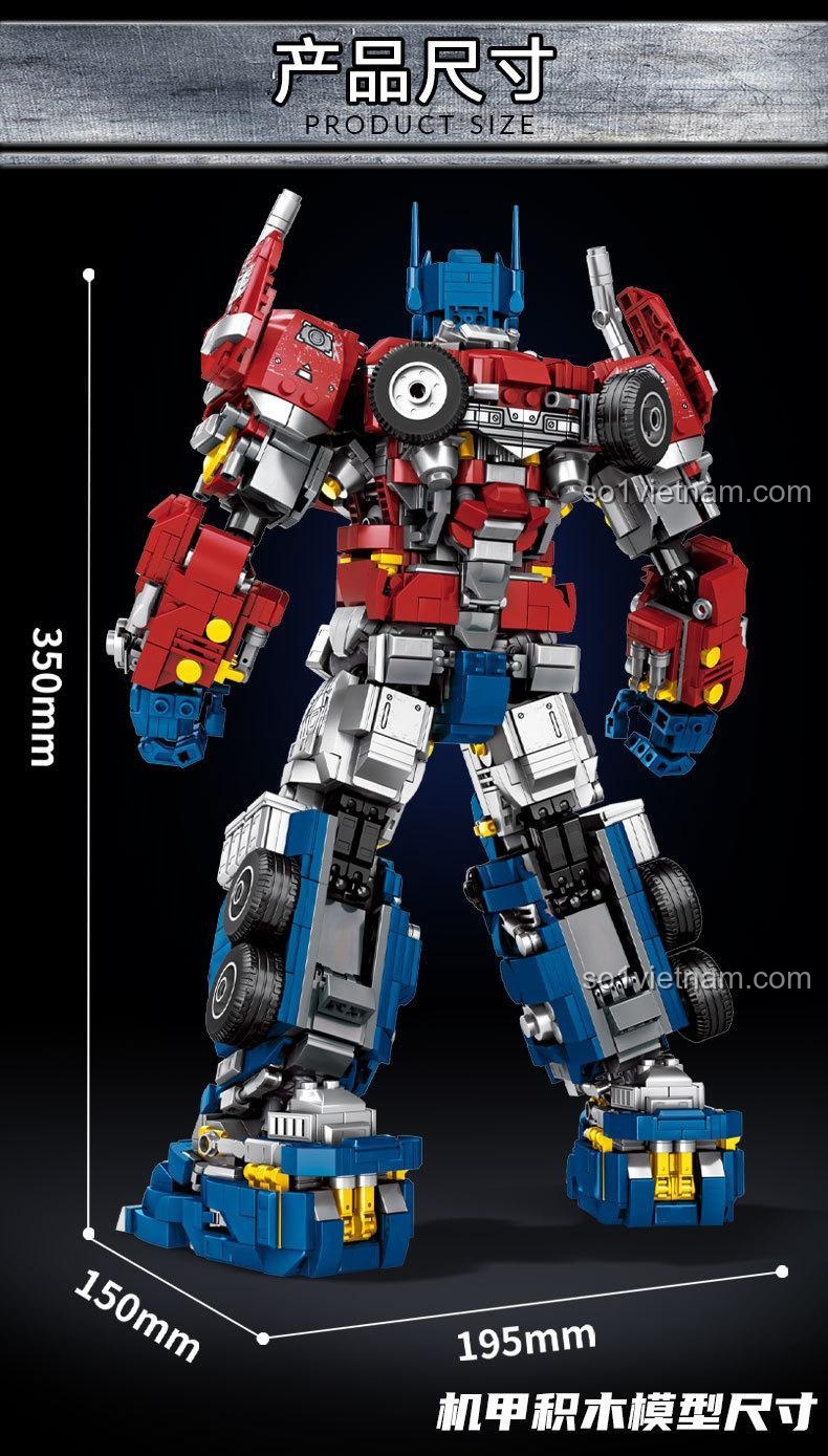 Kích thước thực tế của mô hình Optimus Prime TANK 9207: cao 35cm, dài 19.5cm, rộng 15cm.