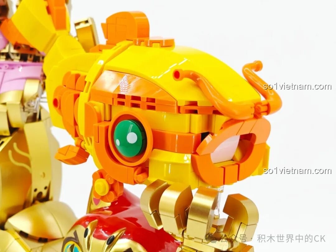 Thành phẩm bộ lắp ráp Mèo Chiêu Tài TOP TOY TC1830 nhìn từ phía sau