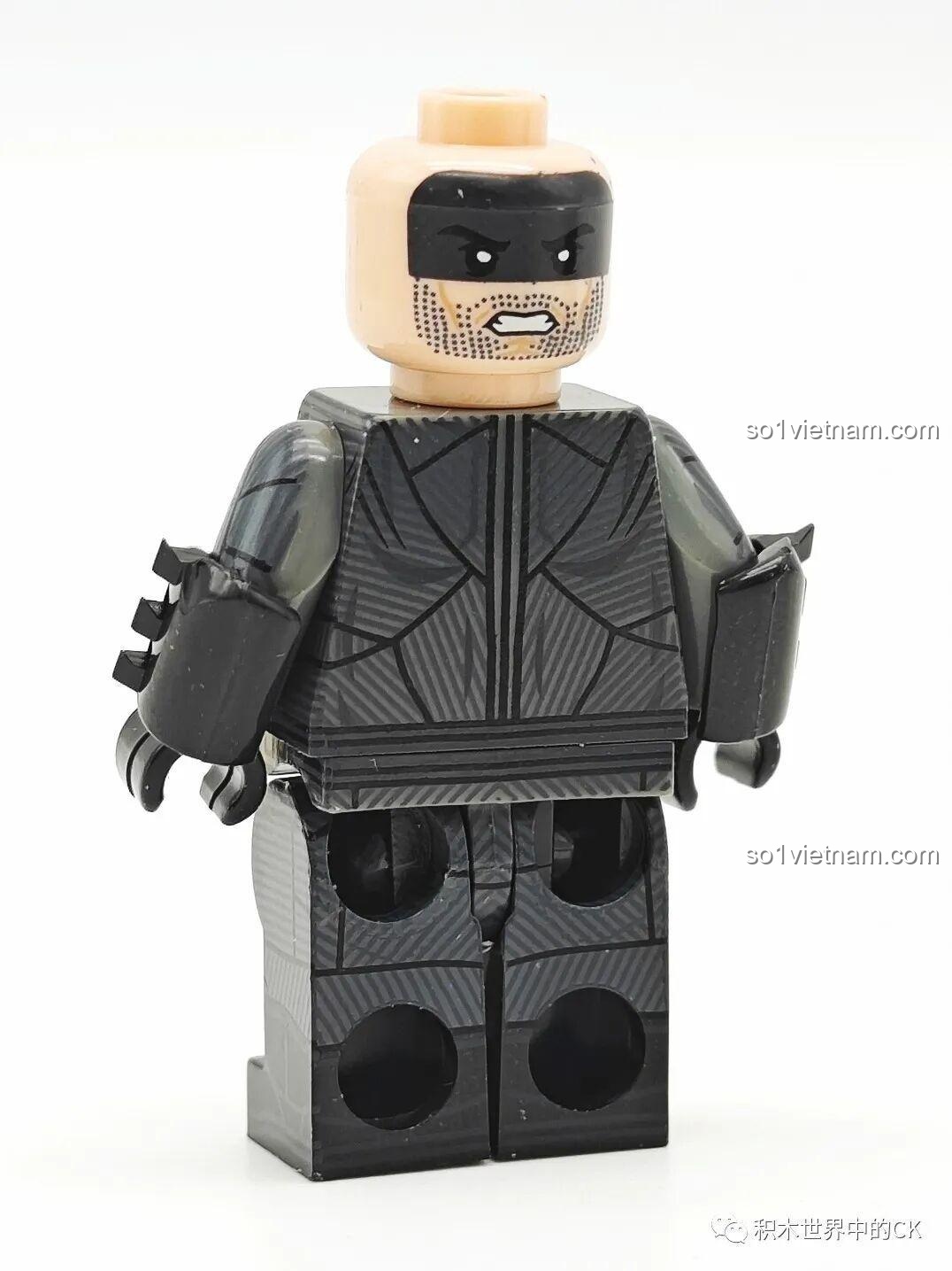 Chi tiết mặt sau của nhân vật The Flash (phiên bản 1) trong bộ G0123