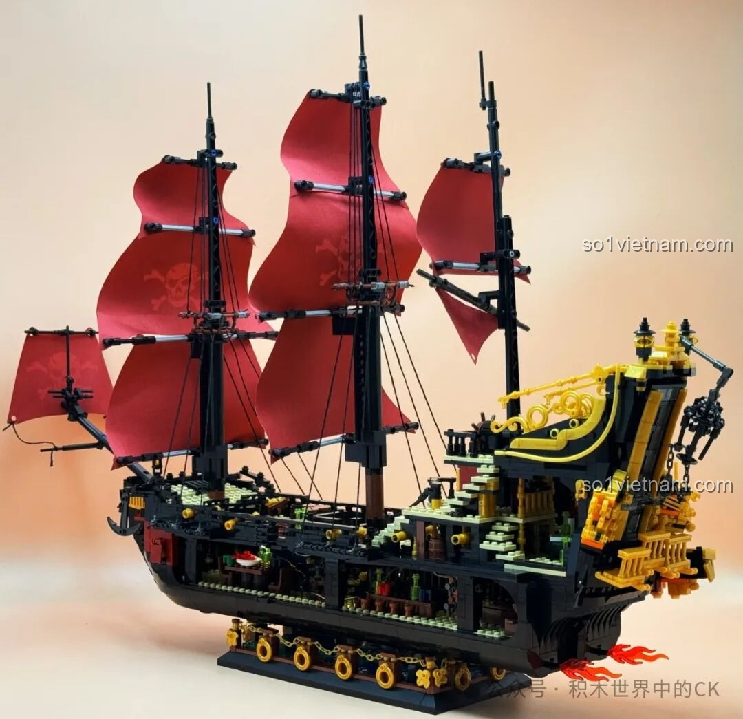 Mô hình Thuyền Cướp Biển Phantom Queen ZHEGAO 653001 đã hoàn thiện