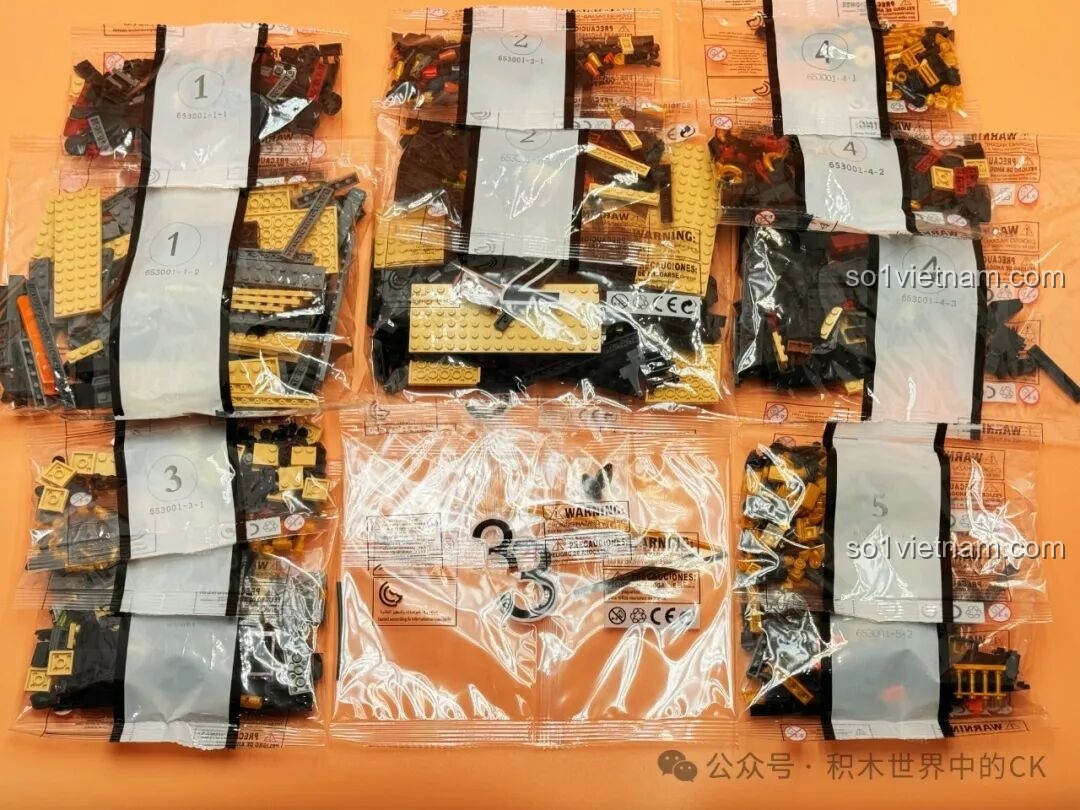 Các túi mảnh ghép được đánh số cho bộ lắp ráp Thuyền Cướp Biển Phantom Queen ZHEGAO 653001