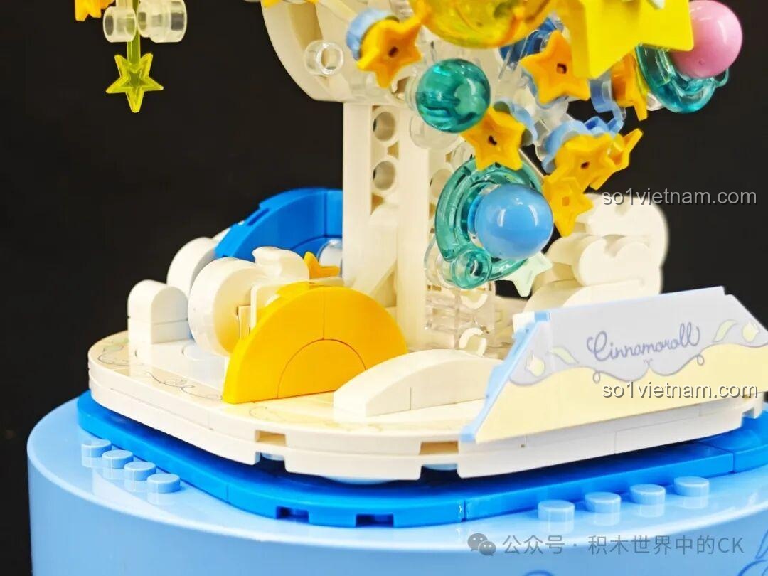 Chi tiết các vì sao và mây trong bộ lắp ráp TOP TOY Sanrio Secret Garden Cinnamoroll