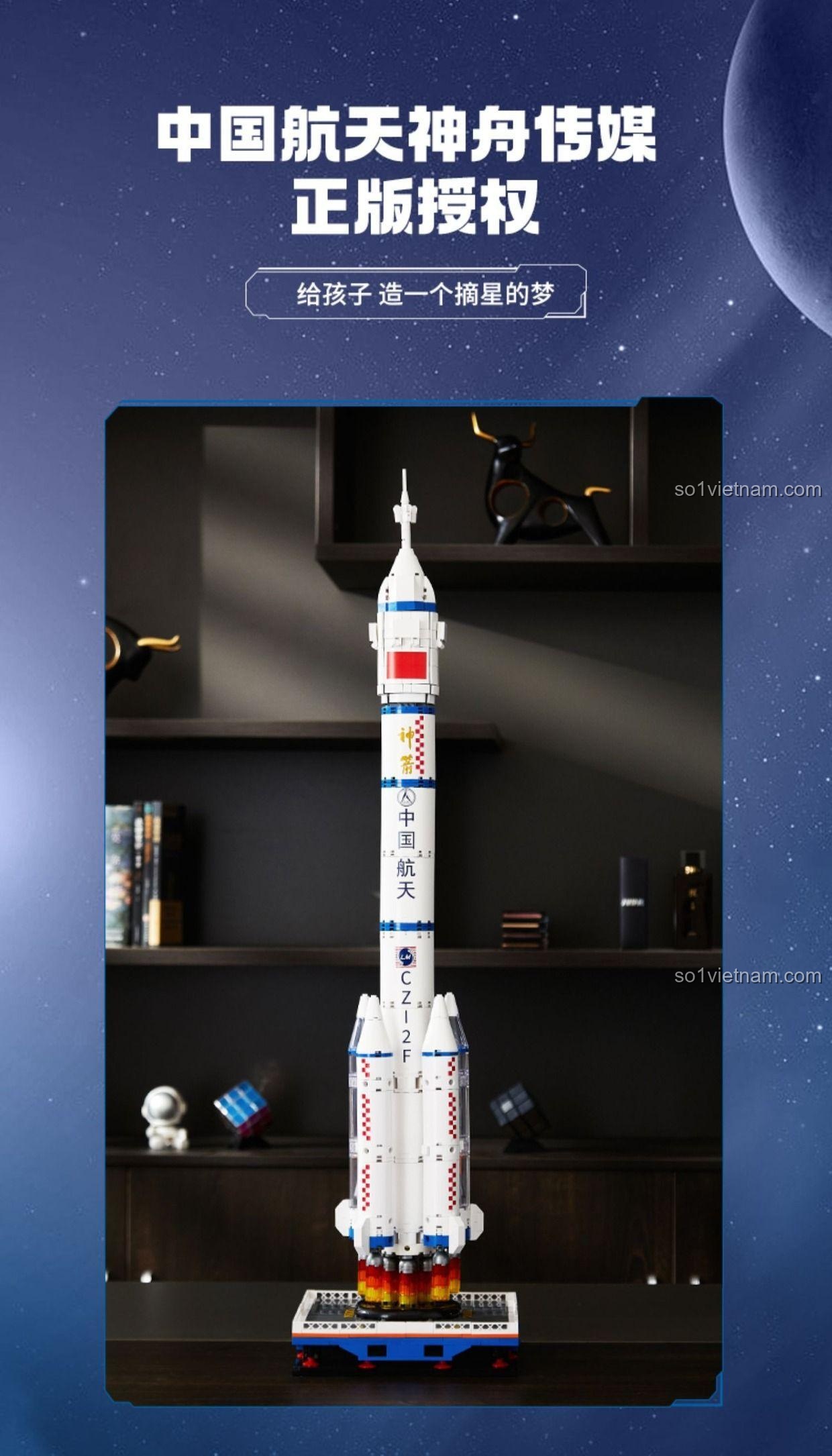 Mô hình tên lửa không gian TC1402 sau khi lắp ráp, vật trang trí ấn tượng cho phòng của bé.