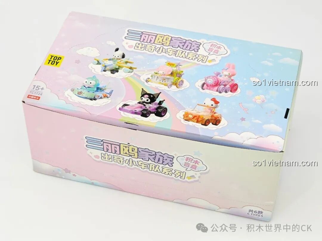 Hộp blind box Bộ Lắp Ghép Đội Xe Kỳ Diệu Sanrio Characters TC1724 của TOP TOY với hình ảnh 6 nhân vật đáng yêu.