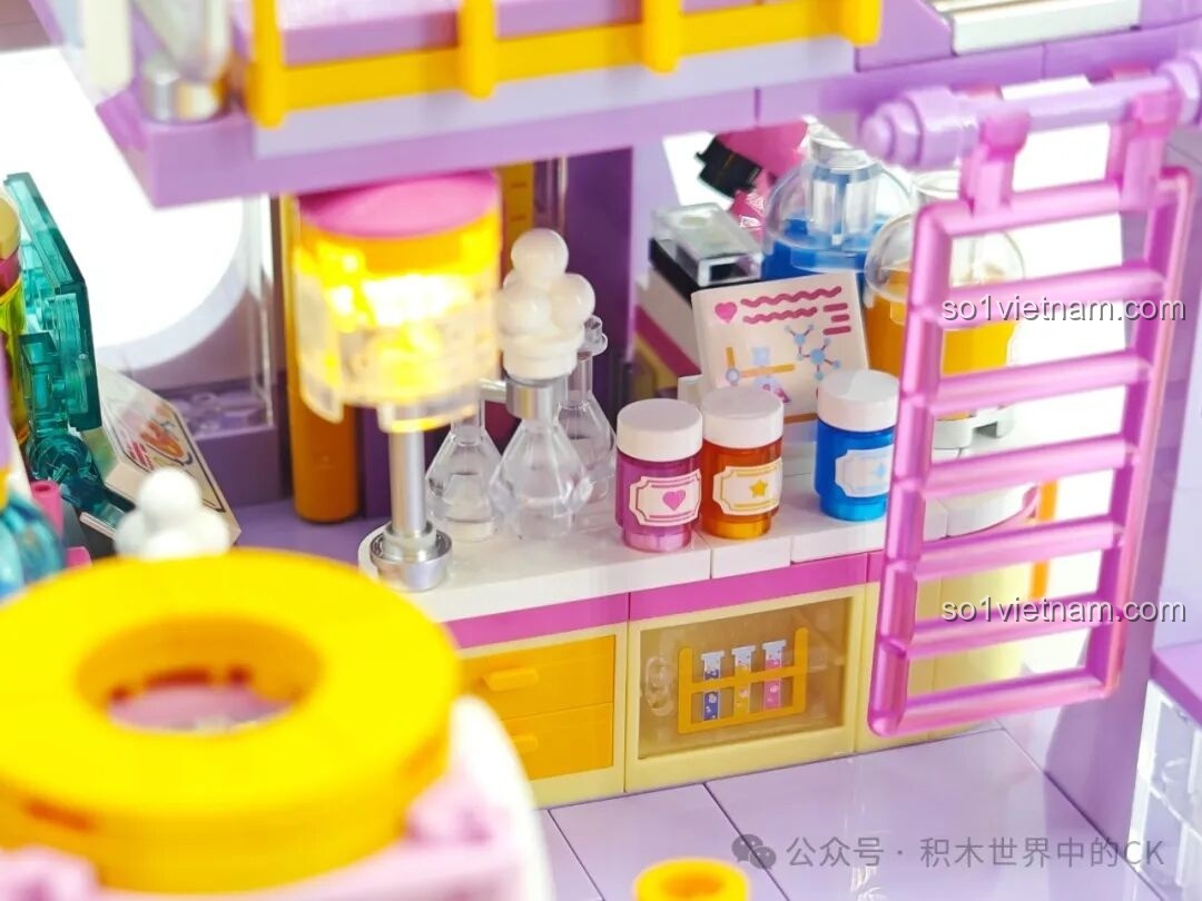 Chi tiết máy làm bánh quy vani trong mô hình TOP TOY TC2069