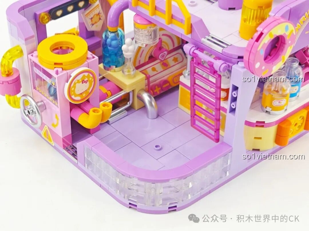 Chi tiết máy làm bánh quy hạnh nhân trong mô hình TOP TOY TC2069