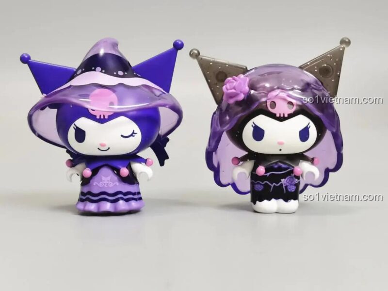 Ảnh chụp cận cảnh 2 minifigure Kuromi từ bộ xếp hình TC3201, chi tiết sắc sảo và đáng yêu.
