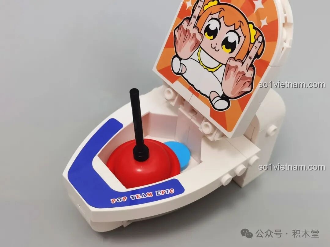 Nhân vật Pipi美 ngồi trên bồn cầu TOP TOY.