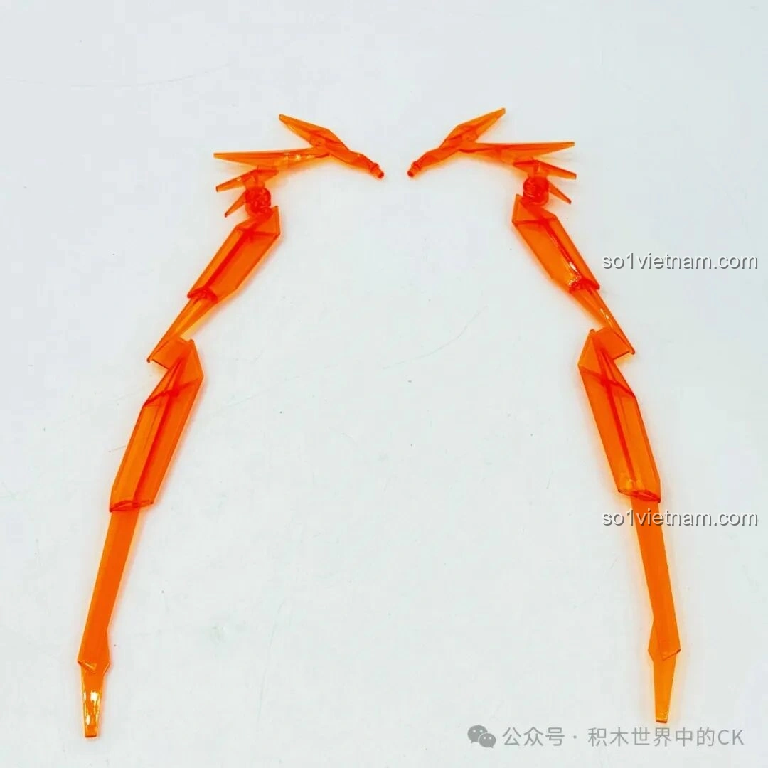 Các mảnh ghép trong suốt màu cam tạo thành cánh năng lượng hoặc gai nhọn, là phụ kiện phản ứng năng lượng nhiều màu sắc, tăng thêm vẻ đẹp và sức mạnh cho mô hình Lữ Bố Mạt Nhật.