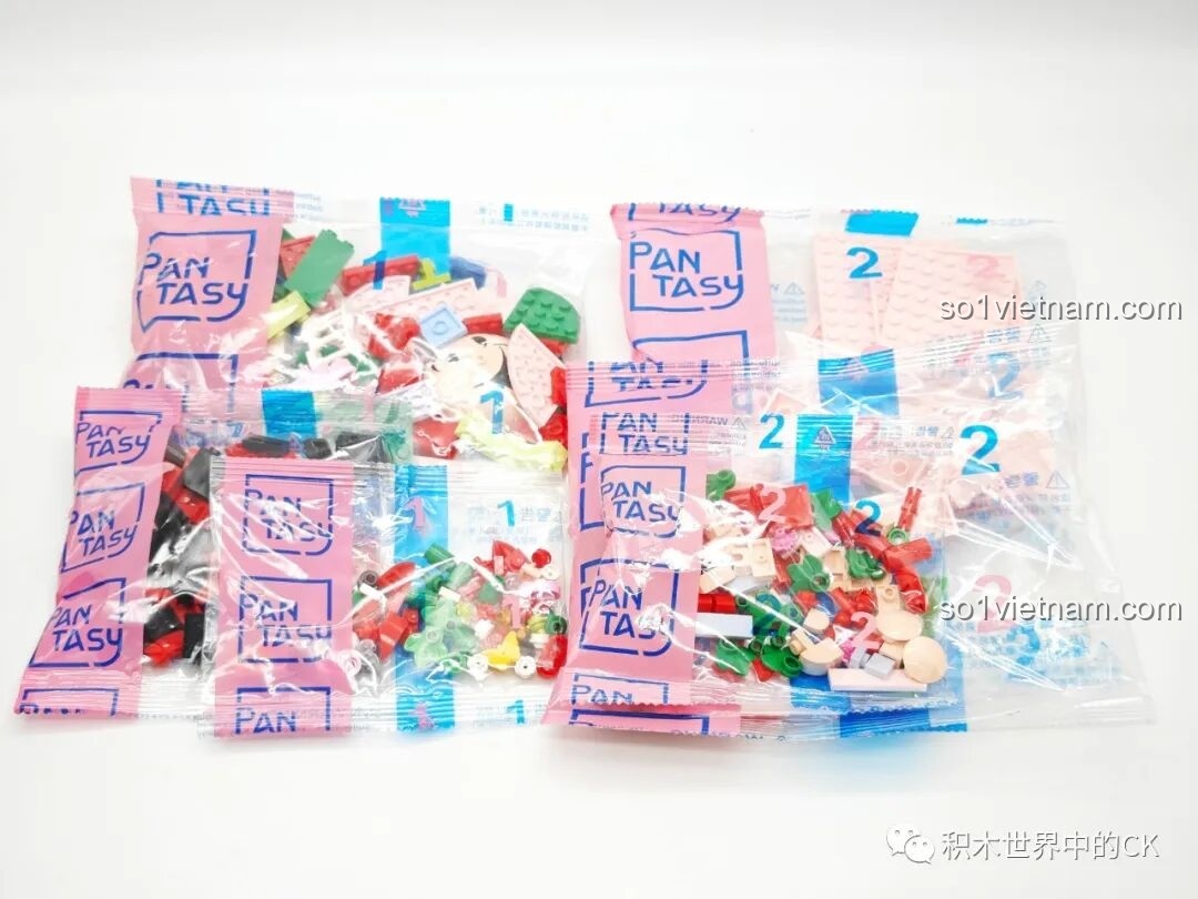 Các túi chi tiết được phân loại cẩn thận của bộ Tranh Lập Thể Olive Oyl Pantasy 86404, với màu hồng pastel siêu xinh.