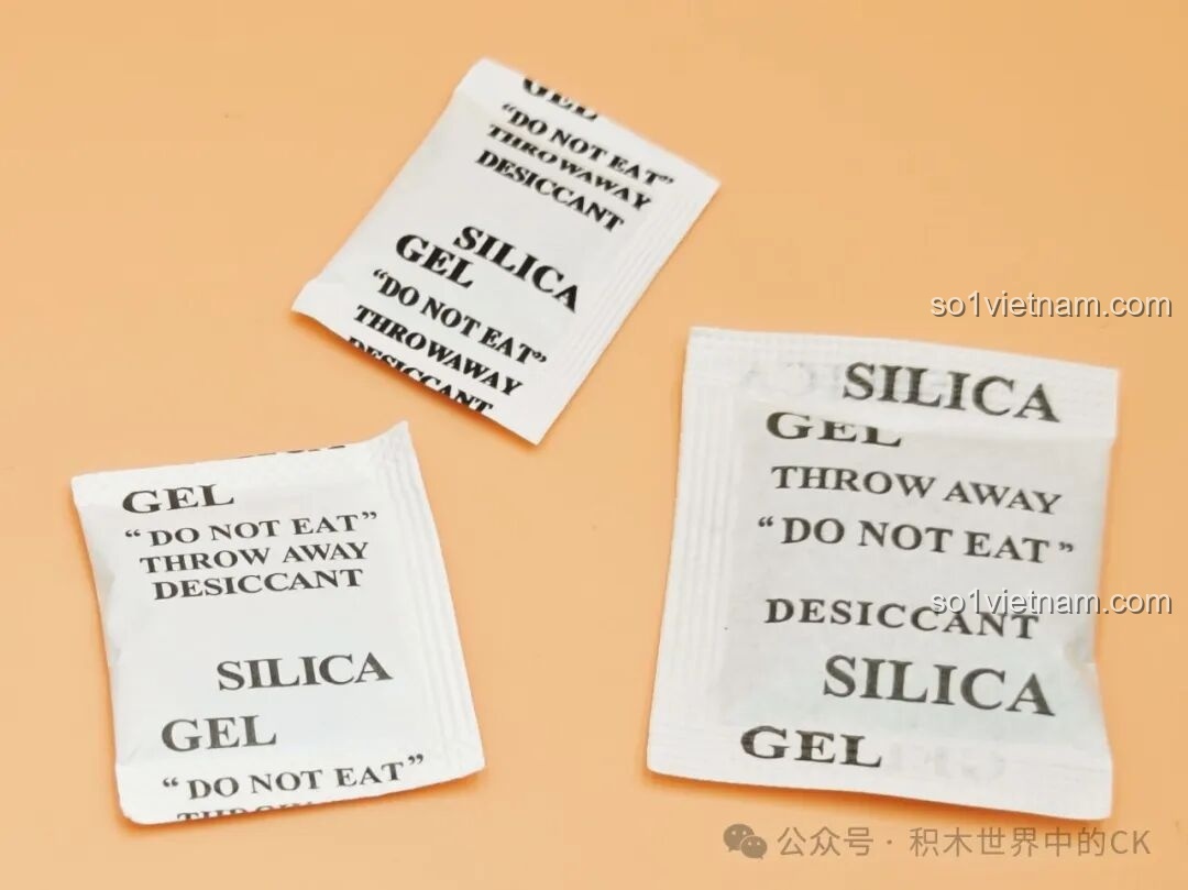 Gói hút ẩm silica gel đi kèm bộ lắp ráp Transformers 71103