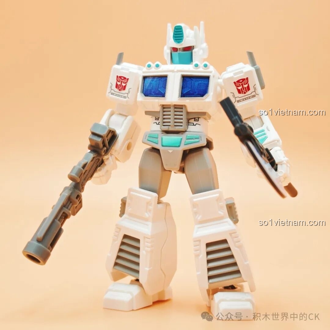 Scavenger ở dạng robot, nhìn từ phía sau