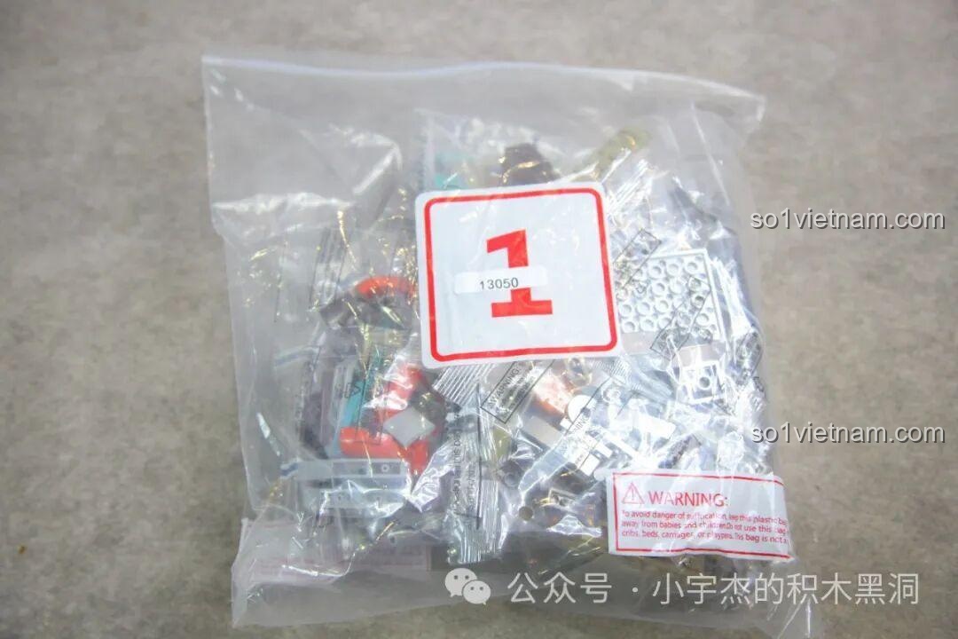 Túi mảnh ghép số 1 để bắt đầu lắp ráp phần thân của mô hình T-Rex Bán Cơ Khí 13050.