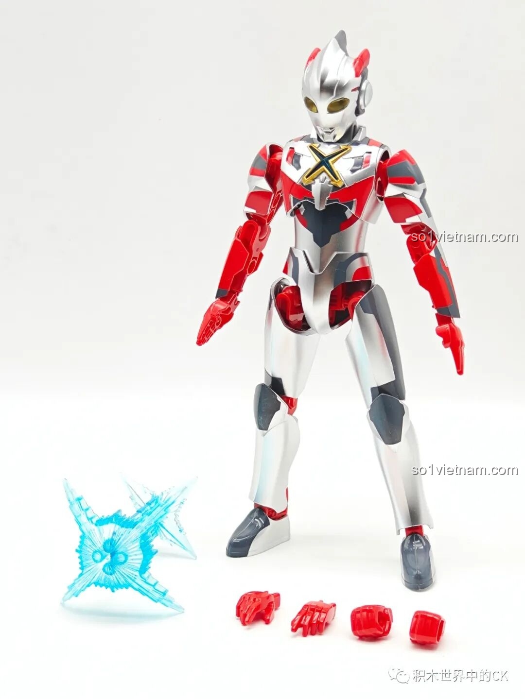 Mô hình Ultraman X hoàn thiện sau khi lắp ráp