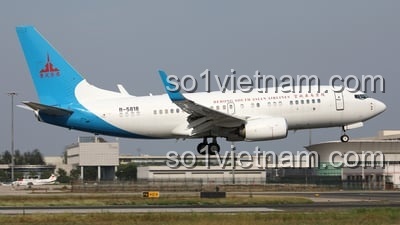 Máy bay Boeing 737-800 万致IM.Master 5818, bộ lắp ghép mô hình máy bay, mô hình máy bay chi tiết, động cơ kéo lùi, màu trắng xanh dương, cho bé trai 14 tuổi