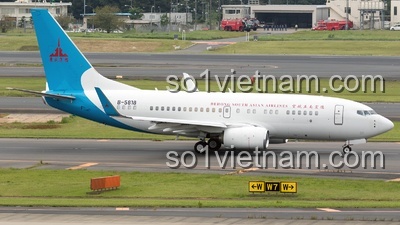 Máy bay Boeing 737-800 万致IM.Master 5818, bộ đồ chơi máy bay, mô hình máy bay chi tiết, động cơ kéo lùi, màu trắng xanh dương, cho bé trai 14 tuổi