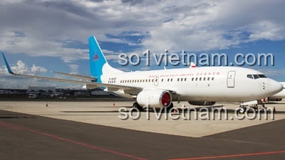Máy bay Boeing 737-800 万致IM.Master 5818, bộ đồ chơi máy bay, mô hình máy bay chi tiết, động cơ kéo lùi, màu trắng xanh dương, cho bé trai 14 tuổi