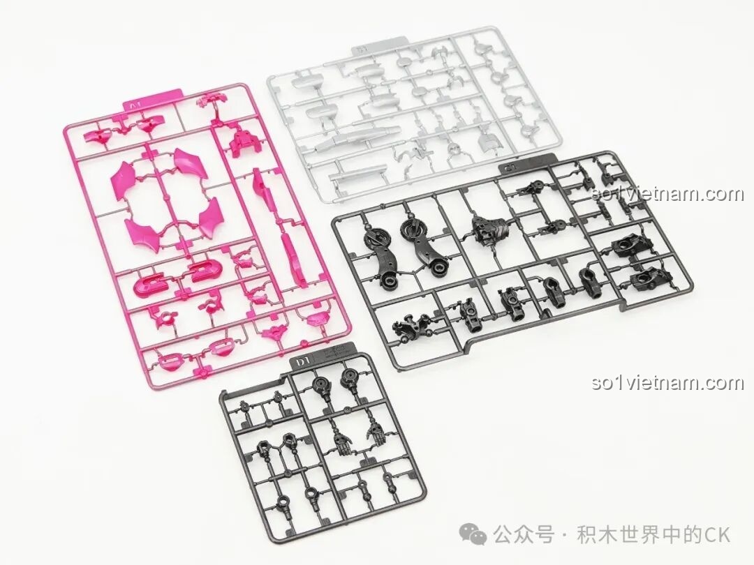 Các vỉ nhựa (runner) để lắp ráp figure Nữ chiến binh Cybertron Elita-1 cho con gái trên 12 tuổi.