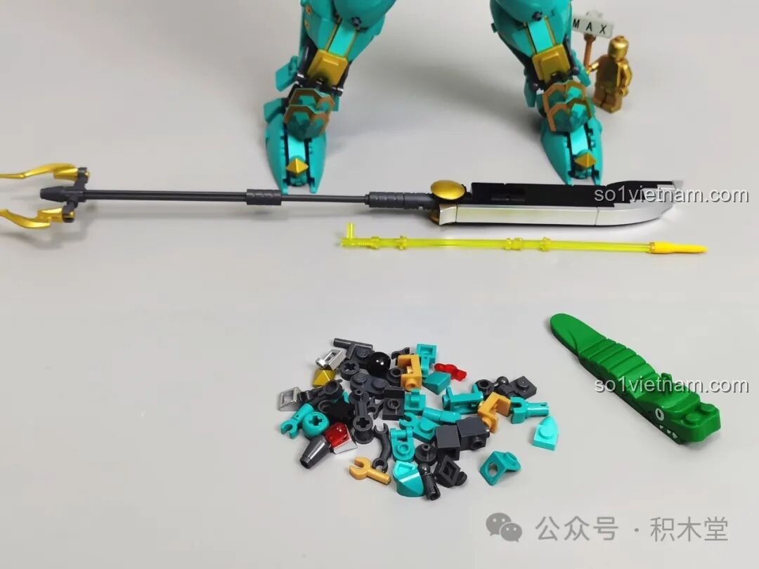 Các mảnh ghép của vũ khí (kiếm và cung tên) của Thanh Long Cơ Giáp M38-B1235. Trải nghiệm Sluban M38-B1235 Thanh Long Cơ Giáp.