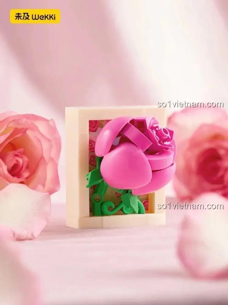 Mô hình hoa hồng mini Wekki 517213, một trong những mẫu của đồ chơi mô hình Wekki cho bé gái.