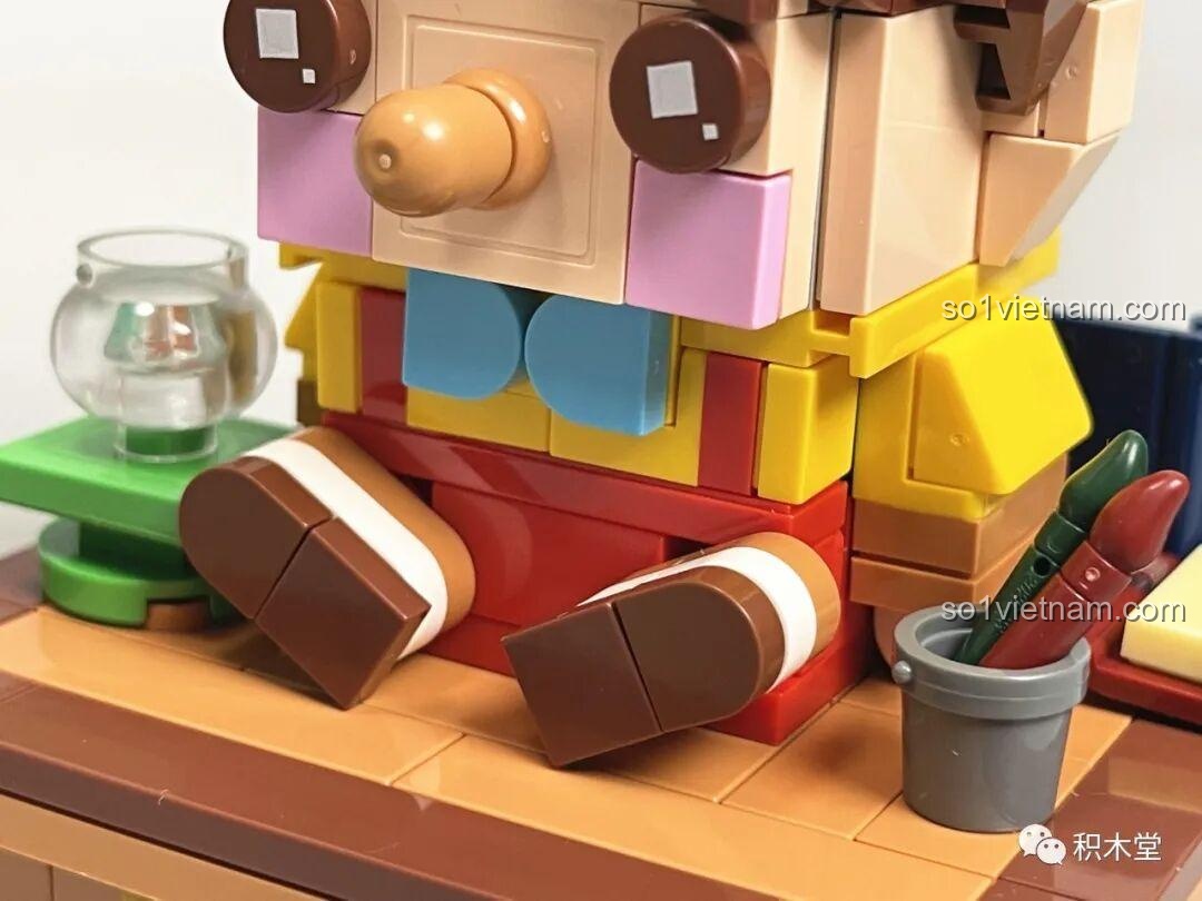 Chi tiết mũ vàng của Wekki G2307 Mini Pinocchio