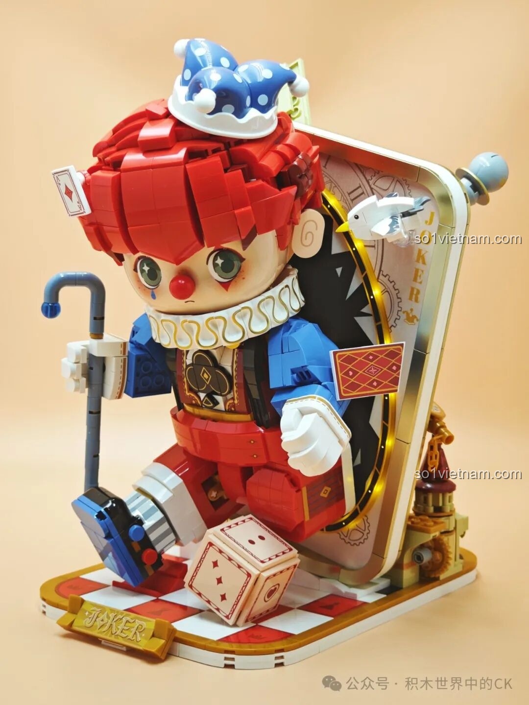 Chú hề Joker và thỏ trắng trong bộ lắp ghép Wekki Joker Poker 506187